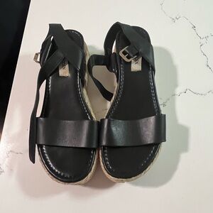Steve Madden size 8 black espadrilles
